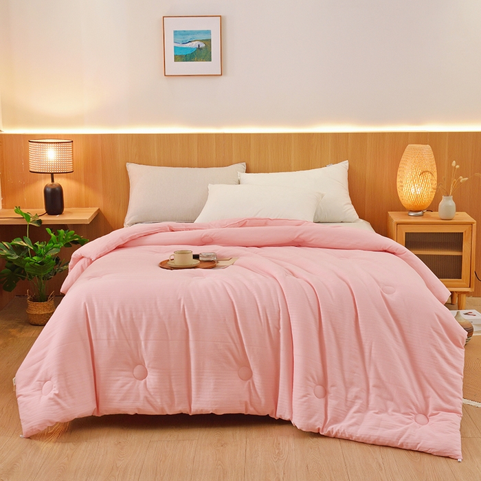 91家纺网 家纺一手货源 找家纺 启优家纺 2024新款全棉羽丝绒被子 粉色