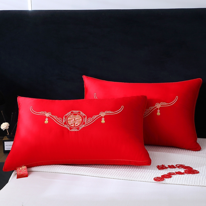 91家纺网 家纺一手货源 找家纺 糖果枕芯 2024新款婚庆枕芯枕头随礼陪嫁枕芯 喜结连理