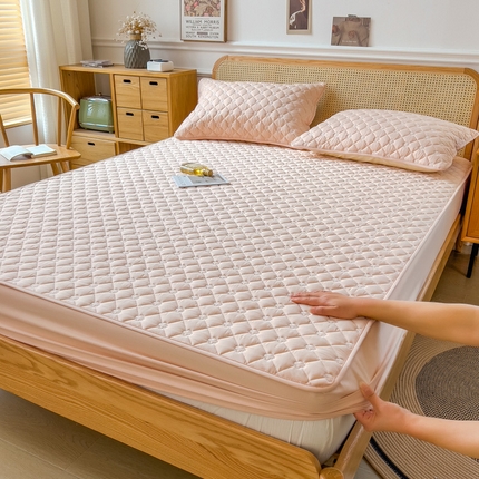 91家纺网 家纺一手货源 找家纺 席世家 2024新款40支全棉四叶花夹棉床笠 白桃粉