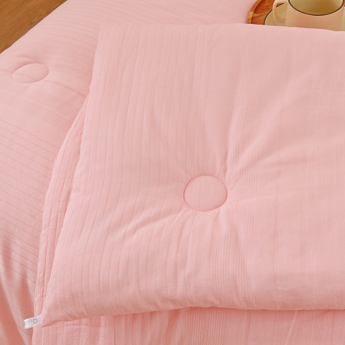 91家纺网 家纺一手货源 找家纺 启优家纺 2024新款全棉羽丝绒被子 粉色