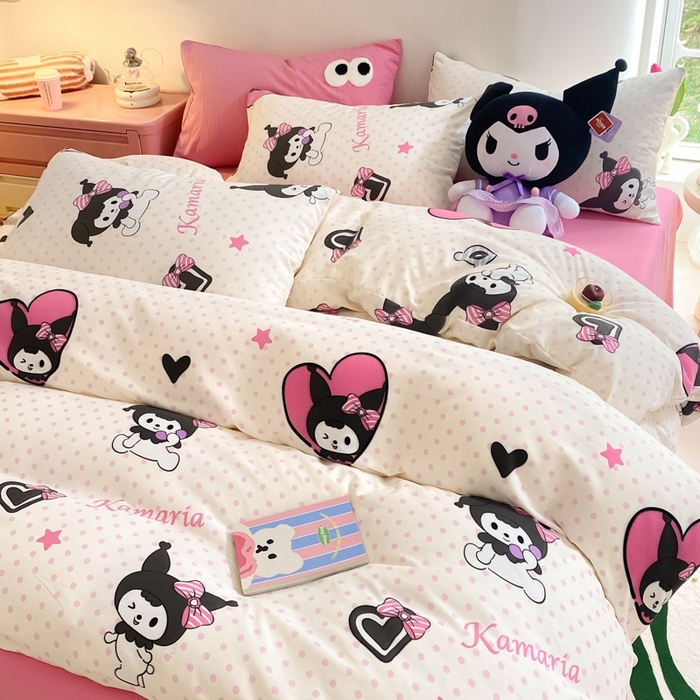 91家纺网 家纺一手货源 找家纺 葡萄家 2024新款双层纱云柔水洗棉萌趣卡通系列四件套（提供买家秀联系客服） 库洛小米