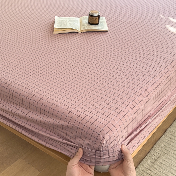 91家纺网 家纺一手货源 找家纺 启程家纺 2026新款全棉A类水洗棉多规格四件套单品-单床笠 粉小方格