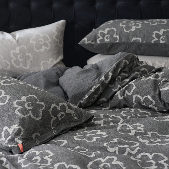 91家纺网 家纺一手货源 找家纺 安莱生活 2024新款双层纱大提花悠然纽扣宽边工艺款 悠然-深灰