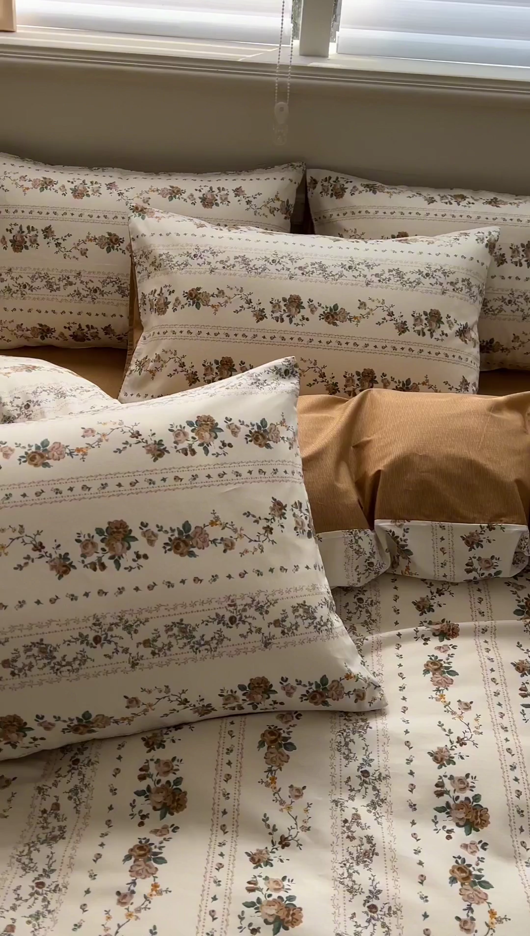 91家纺网 家纺一手货源 找家纺 百寐2024新款小清新碎花卡通13372全棉四件套纯棉床单床笠款 悠悠花房