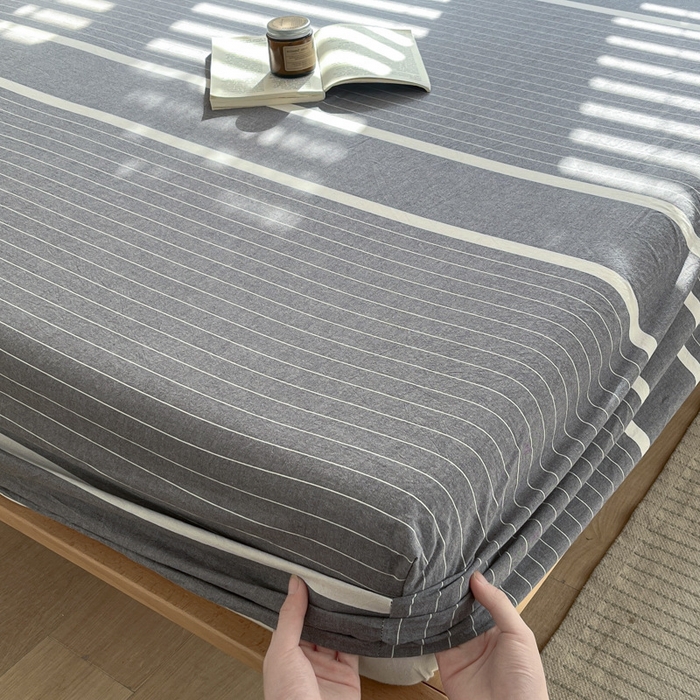 91家纺网 家纺一手货源 找家纺 启程家纺 2026新款全棉A类水洗棉多规格四件套单品-单床笠 深灰条