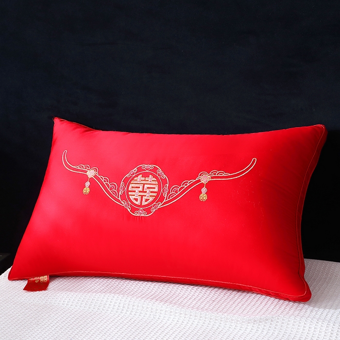 91家纺网 家纺一手货源 找家纺 糖果枕芯 2024新款婚庆枕芯枕头随礼陪嫁枕芯 喜结连理