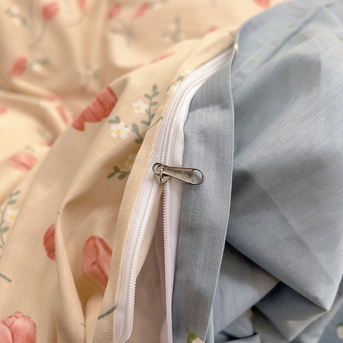 91家纺网 家纺一手货源 找家纺 百寐2024新款小清新碎花卡通13372全棉四件套纯棉床单床笠款 香约