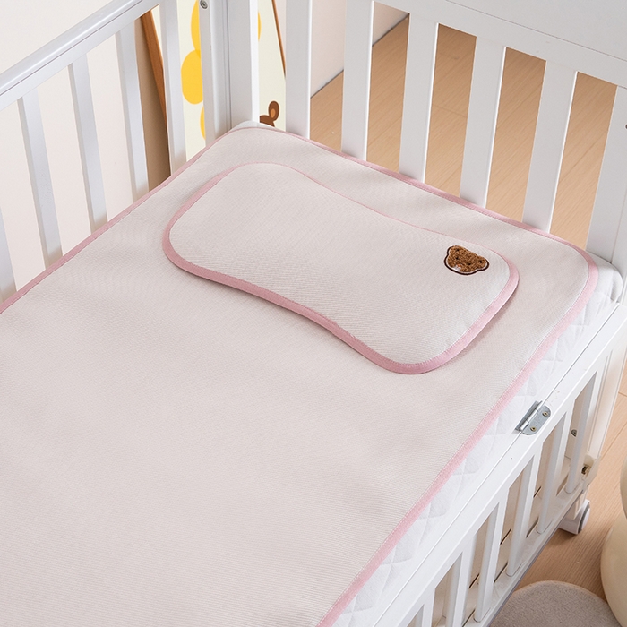 91家纺网 家纺一手货源 找家纺 小芽家居 2024新品贴布绣凉席 小熊（冰粉）