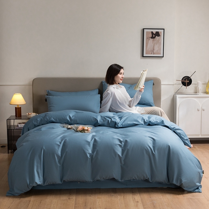 91家纺网 家纺一手货源 找家纺 澳梵家居 2024新款60支全棉纯色双拼金标款四件套-素写繁华系列 绅士蓝