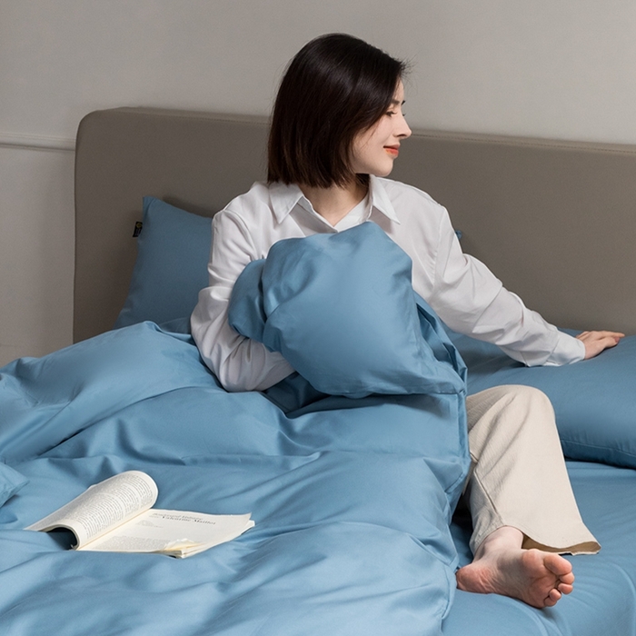 91家纺网 家纺一手货源 找家纺 澳梵家居 2024新款60支全棉纯色双拼金标款四件套-素写繁华系列 绅士蓝