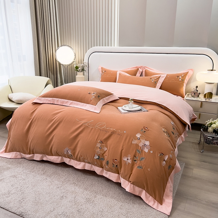 91家纺网 家纺一手货源 找家纺 欧冠家纺 2024新款四季款锦棉绣花盛夏光年四件套 盛夏光年-胭脂橙