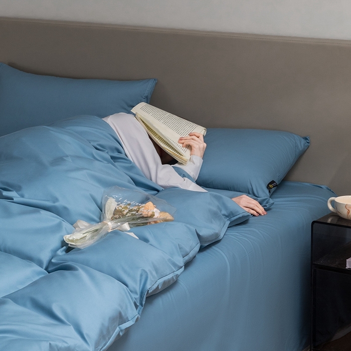 91家纺网 家纺一手货源 找家纺 澳梵家居 2024新款60支全棉纯色双拼金标款四件套-素写繁华系列 绅士蓝