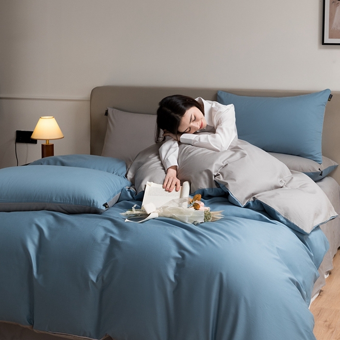 91家纺网 家纺一手货源 找家纺 澳梵家居 2024新款60支全棉纯色双拼金标款四件套-素写繁华系列 绅士蓝-椰子灰