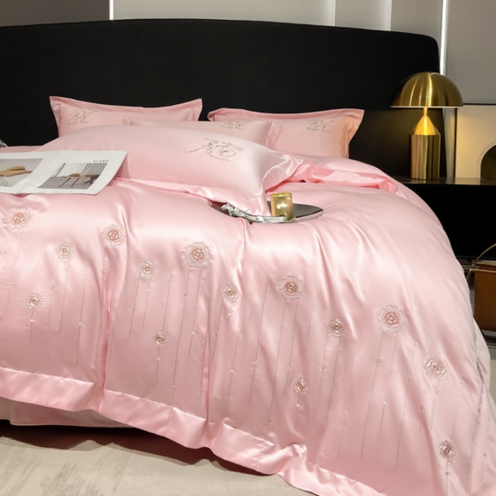 91家纺网 家纺一手货源 找家纺 欧冠家纺 2024新款水洗真丝绣花爱媛四件套 爱媛-樱花粉