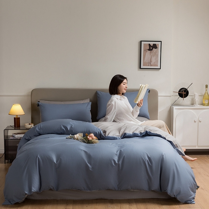 91家纺网 家纺一手货源 找家纺 澳梵家居 2024新款60支全棉纯色双拼金标款四件套-素写繁华系列 莱茵蓝-椰子灰