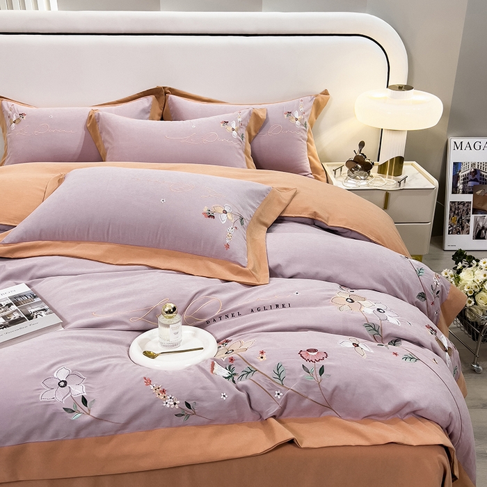 91家纺网 家纺一手货源 找家纺 欧冠家纺 2024新款四季款锦棉绣花盛夏光年四件套 盛夏光年-魅紫