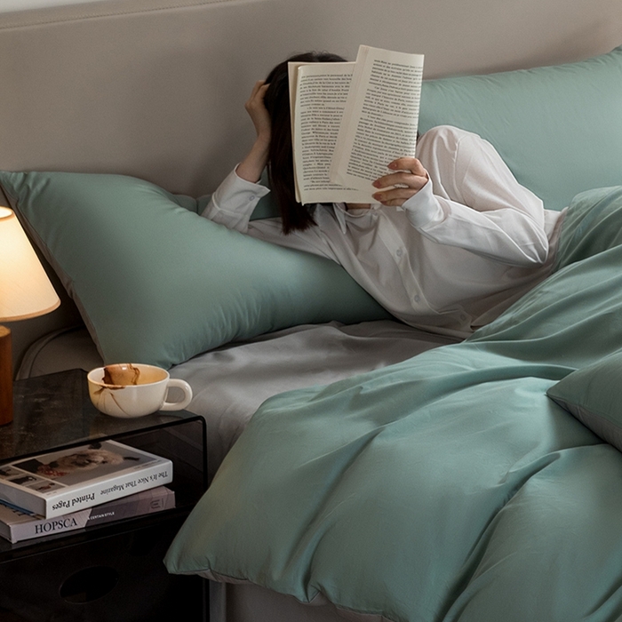 91家纺网 家纺一手货源 找家纺 澳梵家居 2024新款60支全棉纯色双拼金标款四件套-素写繁华系列 烟波绿-椰子灰