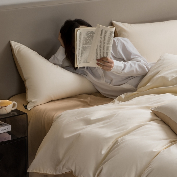 91家纺网 家纺一手货源 找家纺 澳梵家居 2024新款60支全棉纯色双拼金标款四件套-素写繁华系列 奶昔白-奇遇金