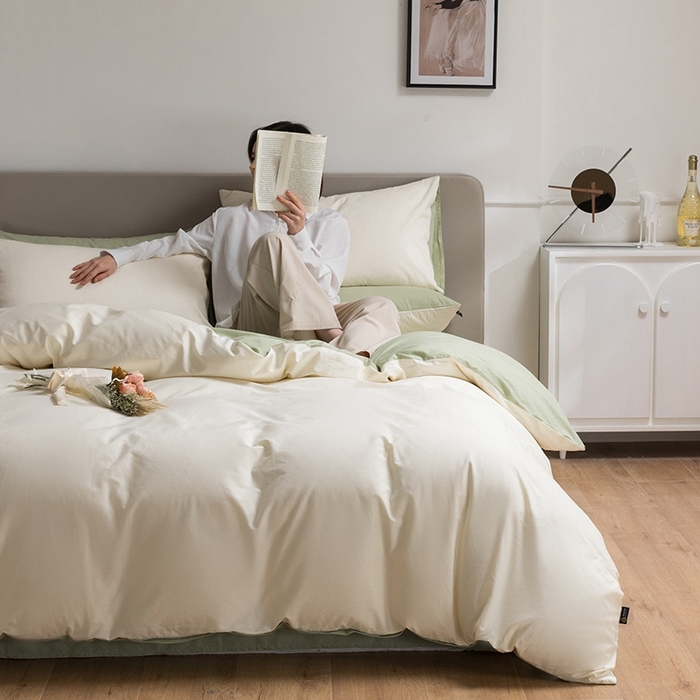 91家纺网 家纺一手货源 找家纺 澳梵家居 2024新款60支全棉纯色双拼金标款四件套-素写繁华系列 奶昔白-清风绿