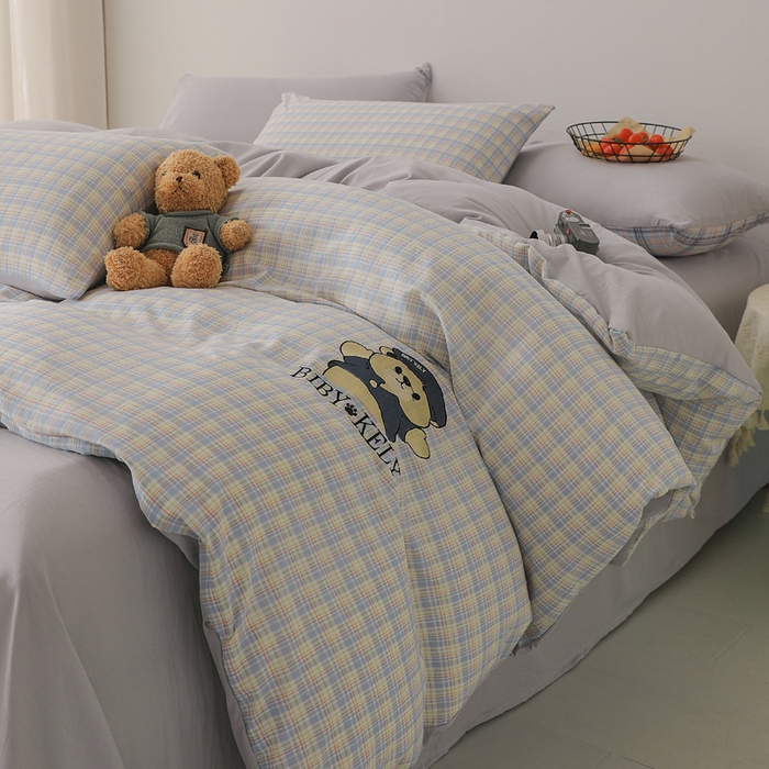 91家纺网 家纺一手货源 找家纺 潮邦创意家居 2025新款春夏亲肤水洗棉刺绣四件套-贝恩熊 贝恩熊-蜜格蓝