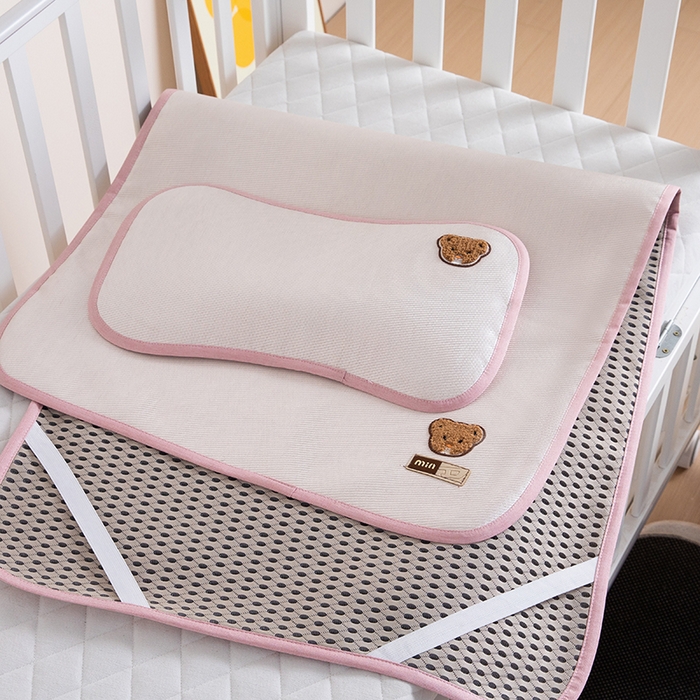 91家纺网 家纺一手货源 找家纺 小芽家居 2024新品贴布绣凉席 小熊（冰粉）