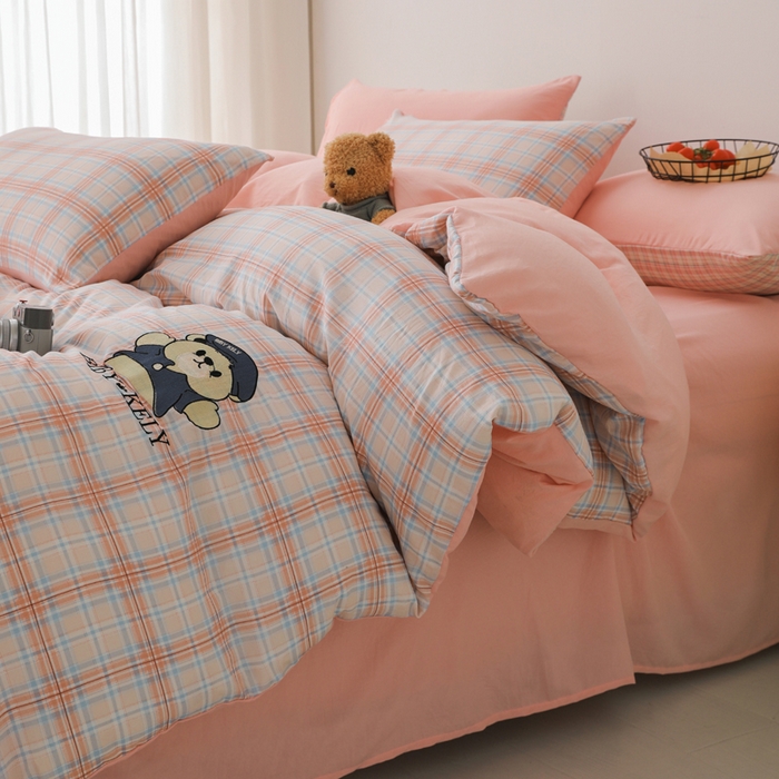 91家纺网 家纺一手货源 找家纺 潮邦创意家居 2025新款春夏亲肤水洗棉刺绣四件套-贝恩熊 贝恩熊-映象玉