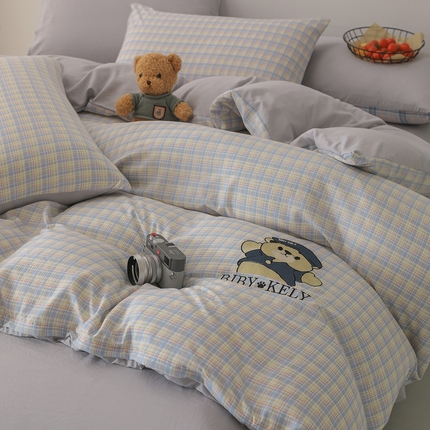 91家纺网 家纺一手货源 找家纺 潮邦创意家居 2025新款春夏亲肤水洗棉刺绣四件套-贝恩熊 贝恩熊-蜜格蓝