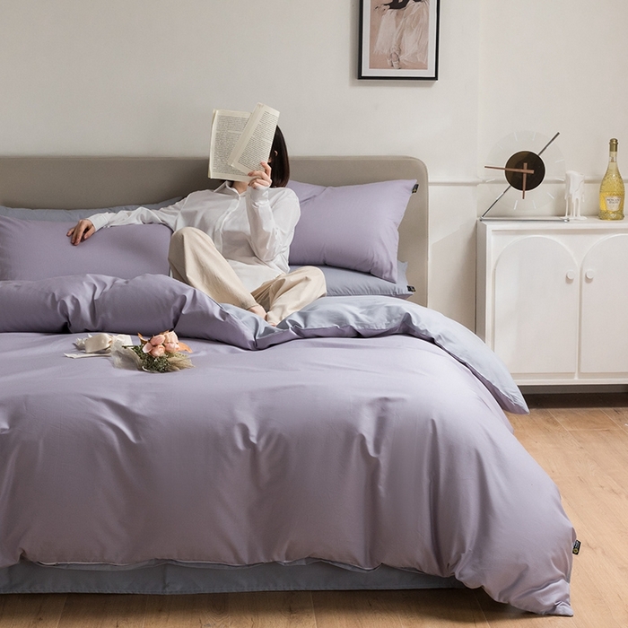 91家纺网 家纺一手货源 找家纺 澳梵家居 2024新款60支全棉纯色双拼金标款四件套-素写繁华系列 暮山紫-薄雾蓝
