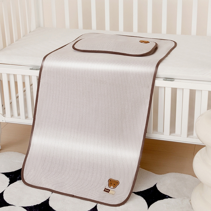 91家纺网 家纺一手货源 找家纺 小芽家居 2024新品贴布绣凉席 小熊（香槟）