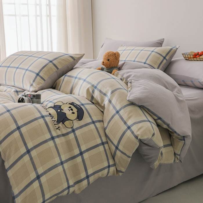 91家纺网 家纺一手货源 找家纺 潮邦创意家居 2025新款春夏亲肤水洗棉刺绣四件套-贝恩熊 贝恩熊-英伦蓝