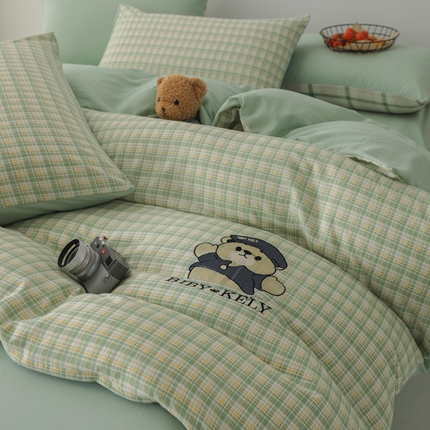 91家纺网 家纺一手货源 找家纺 潮邦创意家居 2025新款春夏亲肤水洗棉刺绣四件套-贝恩熊 贝恩熊-蜜格绿