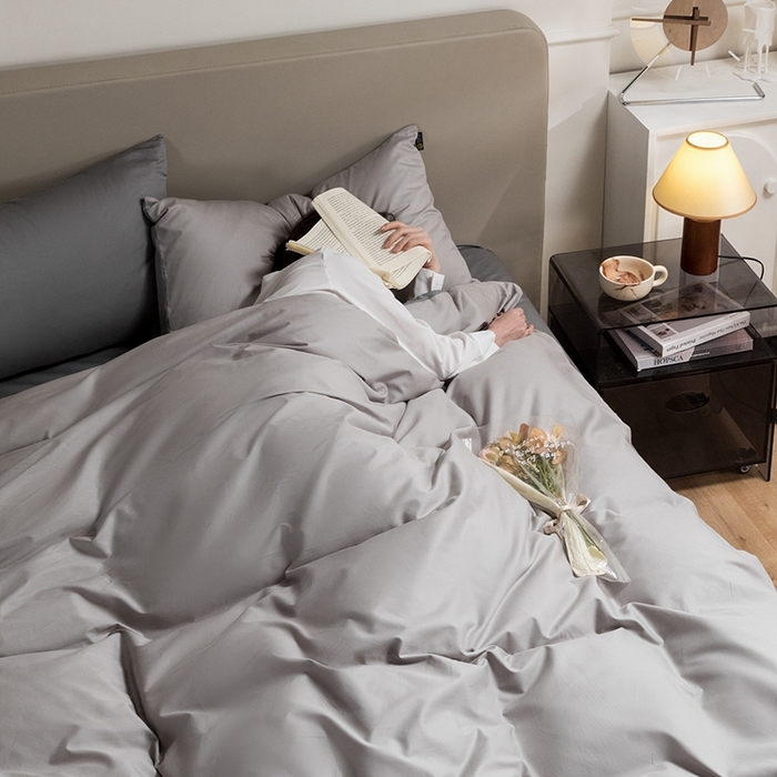 91家纺网 家纺一手货源 找家纺 澳梵家居 2024新款60支全棉纯色双拼金标款四件套-素写繁华系列 椰子灰-月岩灰