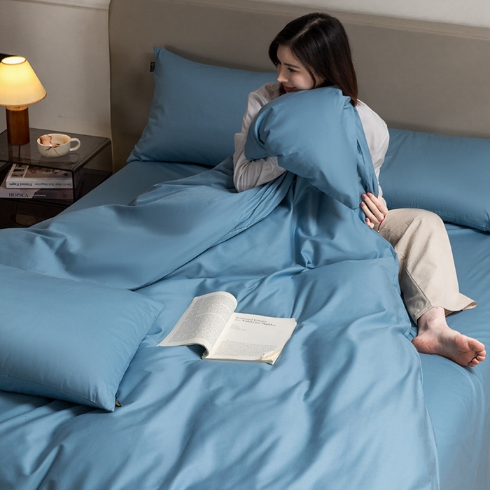 91家纺网 家纺一手货源 找家纺 澳梵家居 2024新款60支全棉纯色双拼金标款四件套-素写繁华系列 绅士蓝