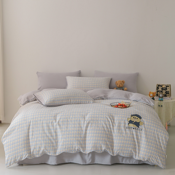 91家纺网 家纺一手货源 找家纺 潮邦创意家居 2025新款春夏亲肤水洗棉刺绣四件套-贝恩熊 贝恩熊-蜜格蓝