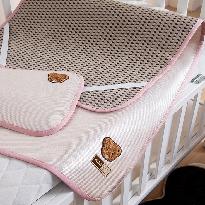 91家纺网 家纺一手货源 找家纺 小芽家居 2024新品贴布绣凉席 小熊（冰粉）