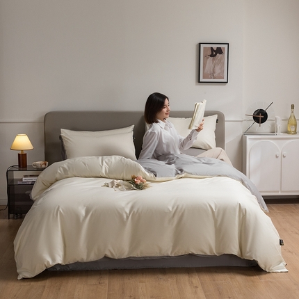 91家纺网 家纺一手货源 找家纺 澳梵家居 2024新款60支全棉纯色双拼金标款四件套-素写繁华系列 奶昔白-椰子灰