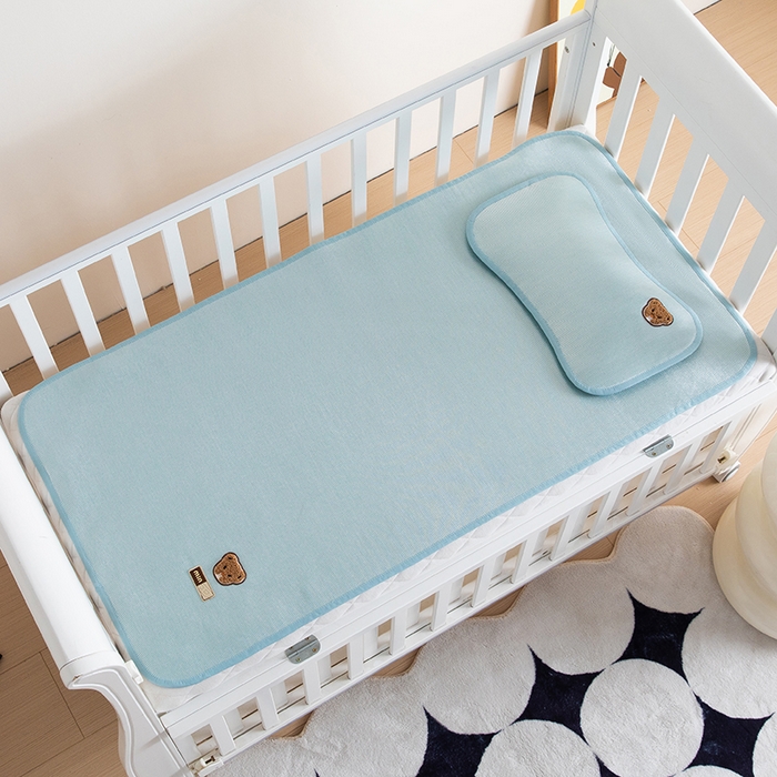 91家纺网 家纺一手货源 找家纺 小芽家居 2024新品贴布绣凉席 小熊（水蓝）