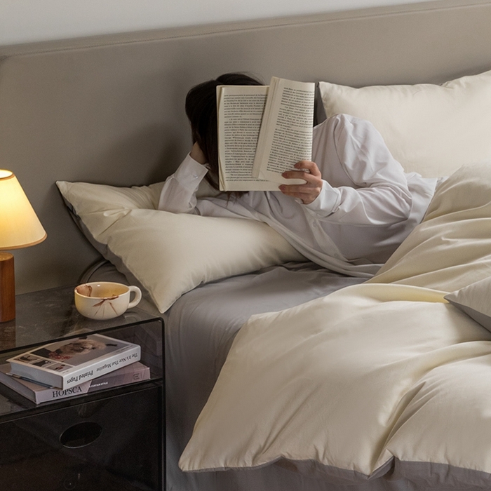 91家纺网 家纺一手货源 找家纺 澳梵家居 2024新款60支全棉纯色双拼金标款四件套-素写繁华系列 奶昔白-椰子灰