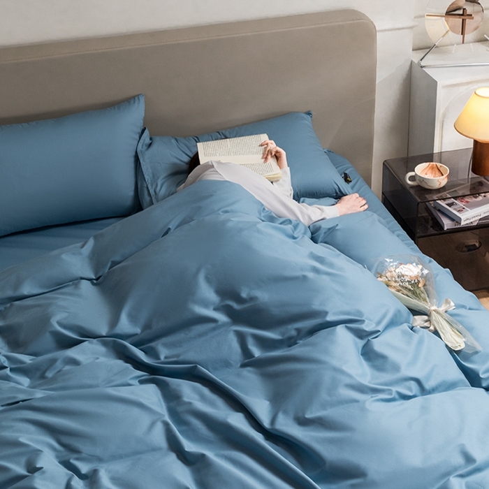 91家纺网 家纺一手货源 找家纺 澳梵家居 2024新款60支全棉纯色双拼金标款四件套-素写繁华系列 绅士蓝