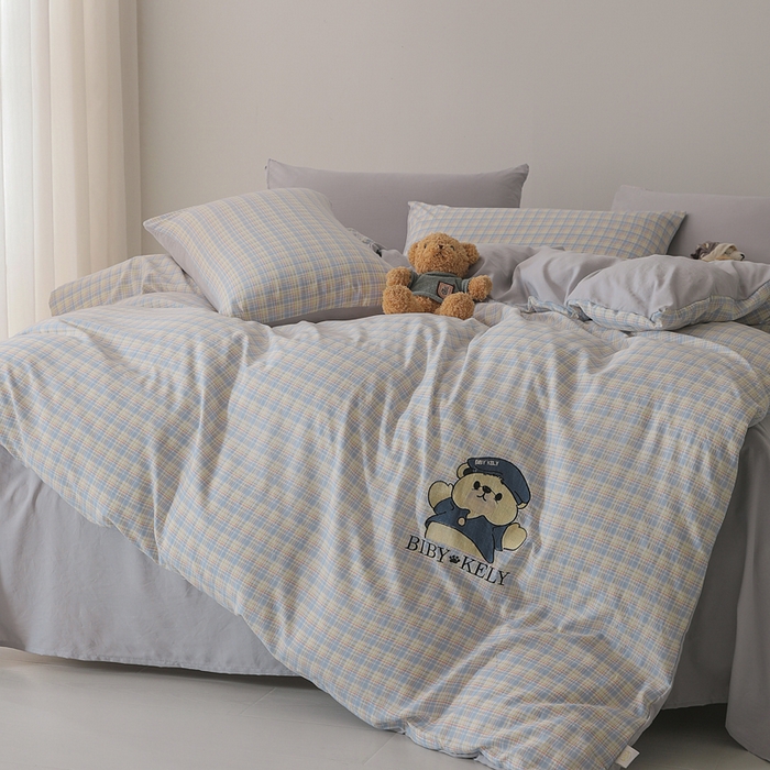 91家纺网 家纺一手货源 找家纺 潮邦创意家居 2025新款春夏亲肤水洗棉刺绣四件套-贝恩熊 贝恩熊-蜜格蓝