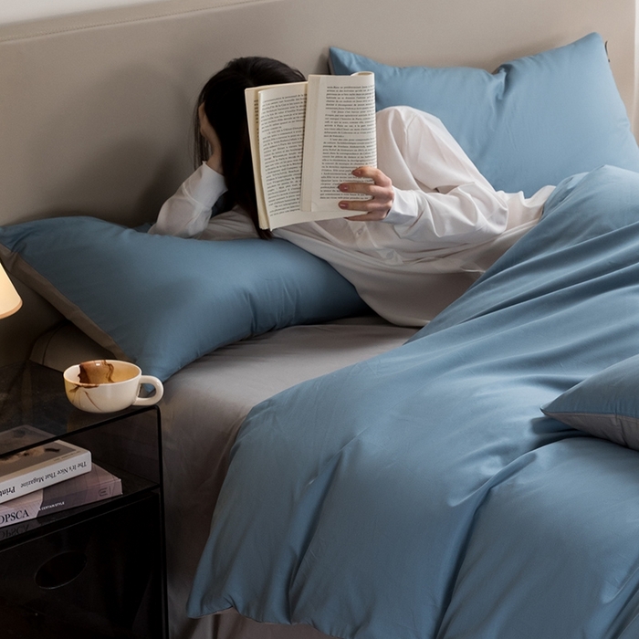 91家纺网 家纺一手货源 找家纺 澳梵家居 2024新款60支全棉纯色双拼金标款四件套-素写繁华系列 绅士蓝-椰子灰