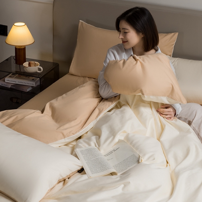 91家纺网 家纺一手货源 找家纺 澳梵家居 2024新款60支全棉纯色双拼金标款四件套-素写繁华系列 奶昔白-奇遇金