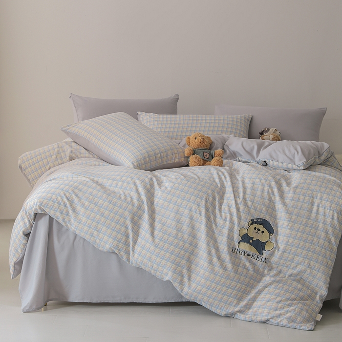 91家纺网 家纺一手货源 找家纺 潮邦创意家居 2025新款春夏亲肤水洗棉刺绣四件套-贝恩熊 贝恩熊-蜜格蓝