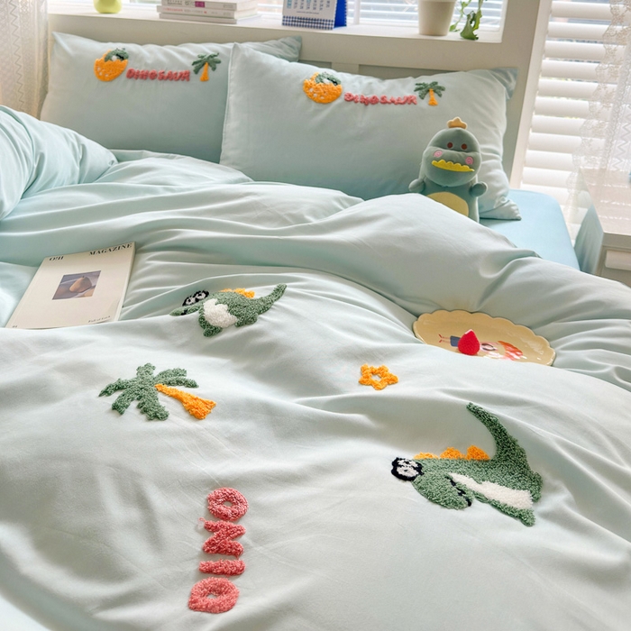 91家纺网 家纺一手货源 找家纺 锦觅 2024春夏新品韩式小清新全棉水洗棉毛巾绣重工刺绣纯棉四件套 萌趣小龙