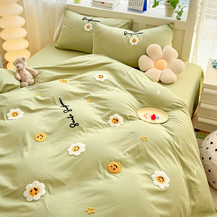 91家纺网 家纺一手货源 找家纺 锦觅 2024春夏新品韩式小清新全棉水洗棉毛巾绣40支重工刺绣纯棉四件套 微笑（豆绿）