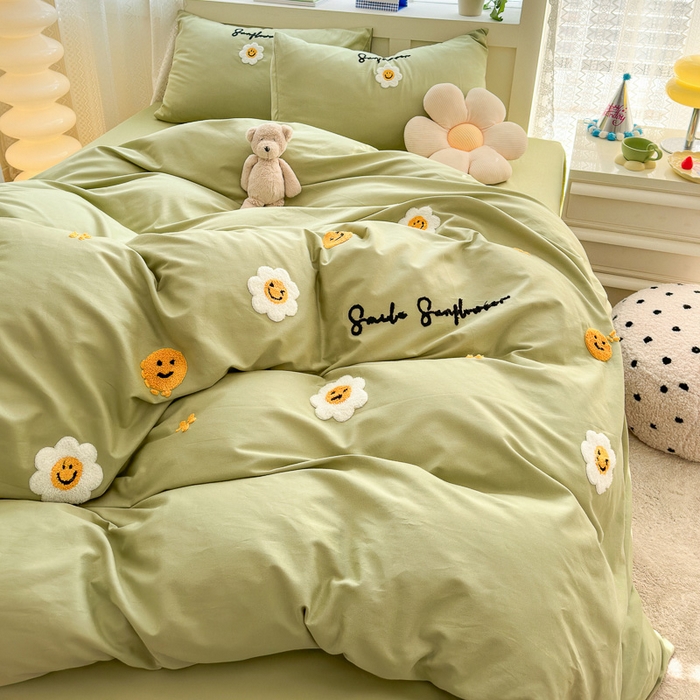 91家纺网 家纺一手货源 找家纺 锦觅 2024春夏新品韩式小清新全棉水洗棉毛巾绣40支重工刺绣纯棉四件套 微笑（豆绿）