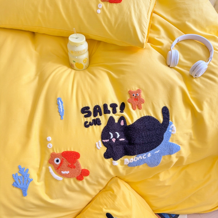 91家纺网 家纺一手货源 找家纺 锦觅 2024春夏新品韩式小清新全棉水洗棉毛巾绣重工刺绣纯棉四件套 猫咪（鹅黄）