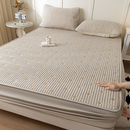 91家纺网 家纺一手货源 找家纺 （总）摩妮卡 2025新款大豆棉夹棉床笠-比熊