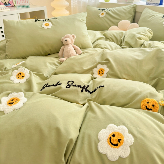 91家纺网 家纺一手货源 找家纺 锦觅 2024春夏新品韩式小清新全棉水洗棉毛巾绣40支重工刺绣纯棉四件套 微笑（豆绿）