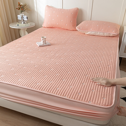 91家纺网 家纺一手货源 找家纺 摩妮卡 2025新款大豆棉夹棉床笠-比熊 比熊-宝丽粉